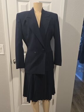 Vintage Pendleton wool Plaid Two-Piece Jacket & Skirt Set in Burgundy and Navy